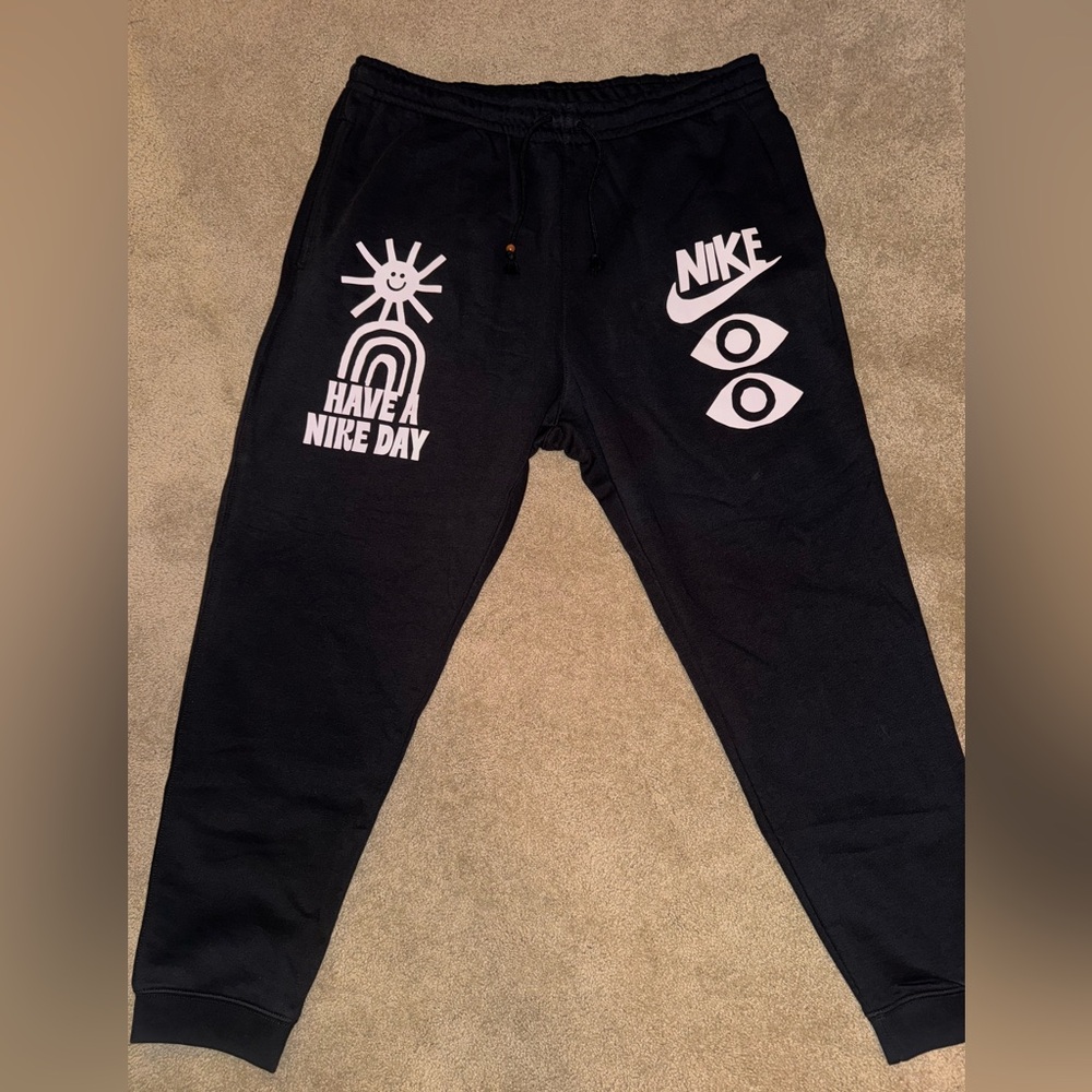 Nike “HAVE A NIKE DAY” Sweats
